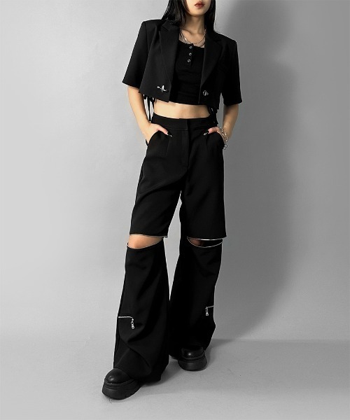 LVEU.(ラブユ.)の「【LVEU.】サイドシャーリングクロップドトップス / トップス カットソー リブ 半袖 シャーリング ボタン Uネック クロップド ショート ブラック ホワイト ネイビー(Tシャツ/カットソー・レディース・ホワイト/ブラック/ネイビー・FREE)」の11枚目の写真