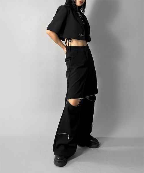 LVEU.(ラブユ.)の「【LVEU.】サイドシャーリングクロップドトップス / トップス カットソー リブ 半袖 シャーリング ボタン Uネック クロップド ショート ブラック ホワイト ネイビー(Tシャツ/カットソー・レディース・ホワイト/ブラック/ネイビー・FREE)」の12枚目の写真