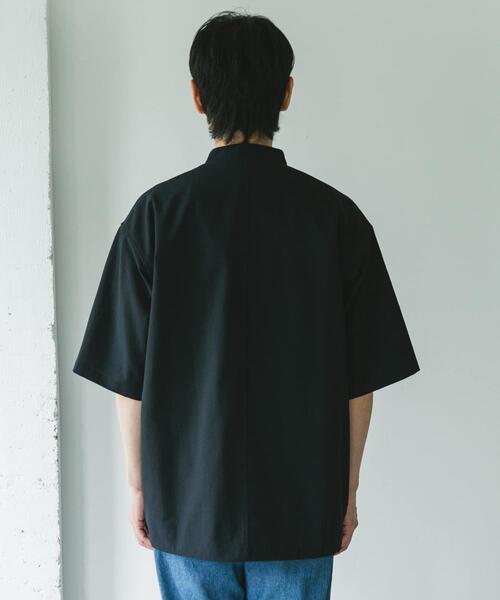 URBAN RESEARCH DOORS（アーバンリサーチドアーズ）の「『UR TECH DRYLUXE』ショートスリーブブルゾン（ブルゾン・メンズ・グリーン/ベージュ系その他/ネイビー・LARGE/X-LARGE/MEDIUM）」の14枚目の写真