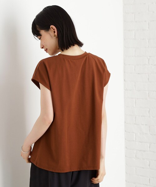 THE SHOP TK (ザ ショップ ティーケー )の「合皮パイピングフレンチTシャツ【洗える】(Tシャツ/カットソー・レディース・オフホワイト/ブラウン系/ブラック・13/12)」の13枚目の写真