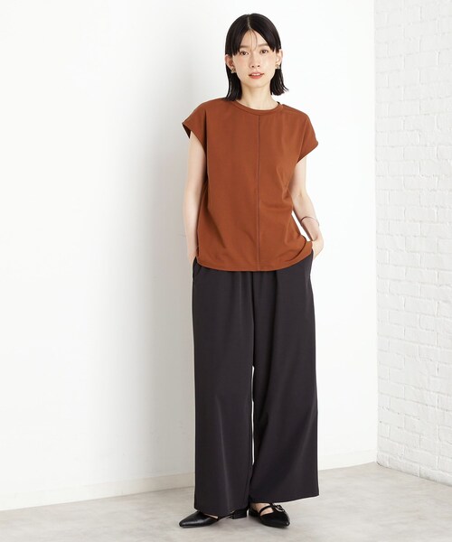 THE SHOP TK (ザ ショップ ティーケー )の「合皮パイピングフレンチTシャツ【洗える】(Tシャツ/カットソー・レディース・オフホワイト/ブラウン系/ブラック・13/12)」の14枚目の写真