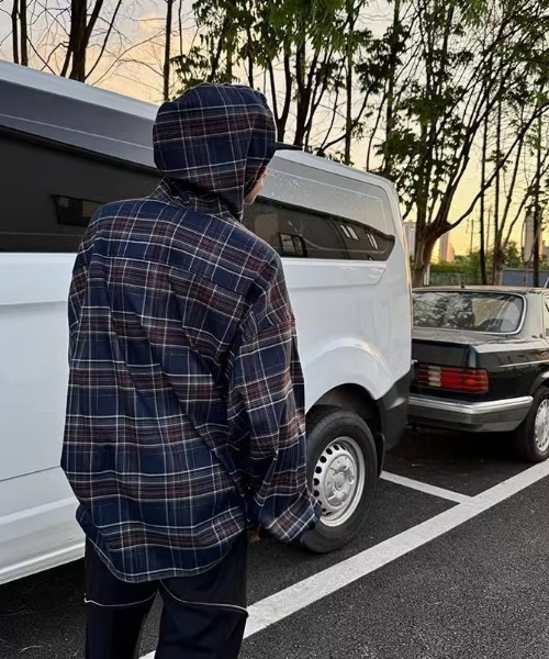 link lot（リンクロット）の「フード付きダークチェックシャツ（シャツ/ブラウス・メンズ・ネイビー・M）」の9枚目の写真
