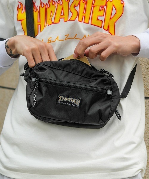 THRASHER（スラッシャー）の「【THRASHER/スラッシャー】Mini Shoulder Pouch＜ヨコ＞　撥水加工　ブランドロゴ　ショルダーバッグ　ウエストボディバッグ（ショルダーバッグ・メンズ・ブラック/ブラック系その他/ブラック×ホワイト・FREE）」の8枚目の写真