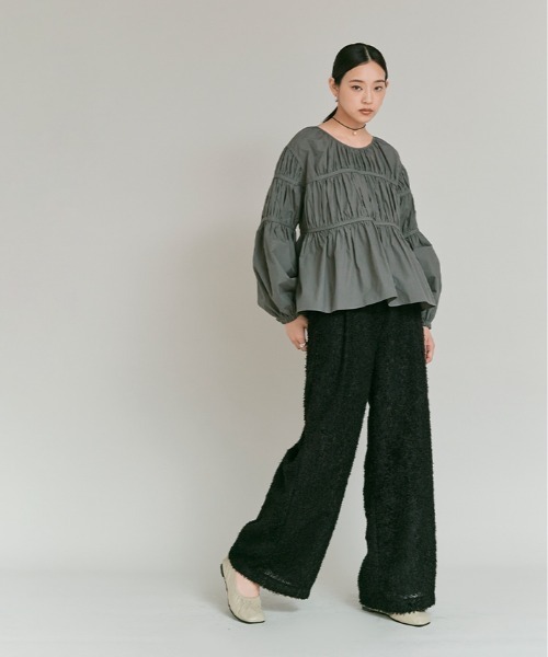 W:Huku（フーク）の「フェザーヤーン ハイウエスト タック イージーパンツ / Feather Yarn High-Waisted Tuck Pants（その他パンツ・レディース・ブラック/アイボリー・M/L）」の14枚目の写真