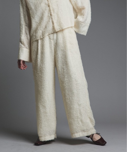 W:Huku（フーク）の「フェザーヤーン ハイウエスト タック イージーパンツ / Feather Yarn High-Waisted Tuck Pants（その他パンツ・レディース・ブラック/アイボリー・M/L）」の13枚目の写真