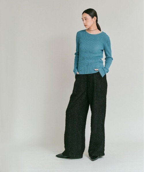 W:Huku（フーク）の「フェザーヤーン ハイウエスト タック イージーパンツ / Feather Yarn High-Waisted Tuck Pants（その他パンツ・レディース・ブラック/アイボリー・M/L）」の3枚目の写真