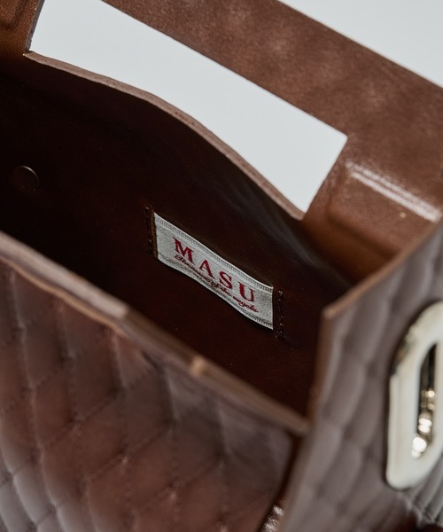 MASU(エムエーエスユー)の「LEATHER CAKE BAG(ハンドバッグ・メンズ・ブラウン/ゴールド/ブラック/シルバー・FREE)」の6枚目の写真