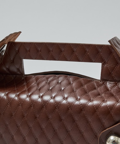 MASU(エムエーエスユー)の「LEATHER CAKE BAG(ハンドバッグ・メンズ・ブラウン/ゴールド/ブラック/シルバー・FREE)」の12枚目の写真