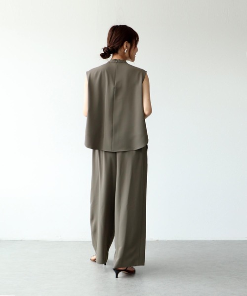 Jines(ジネス)の「プルプルツイルボウタイブラウス【セットアップ可】(シャツ/ブラウス・レディース・カーキ/ブラック・38)」の8枚目の写真