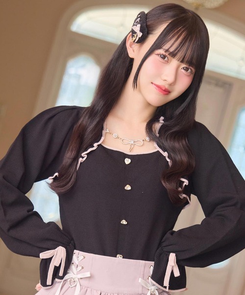 ROJITA(ロジータ)の「リボンチェーン付きボレロドッキングニット(ニット/セーター・レディース・ホワイト/ピンク/ブラック・FREE)」の5枚目の写真