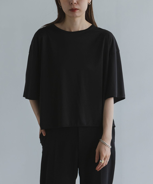 Noble(ノーブル)の「ELENI/エルニ トリアセテートサテンTシャツ(Tシャツ/カットソー・レディース・ホワイト/ブラック・FREE)」の1枚目の写真