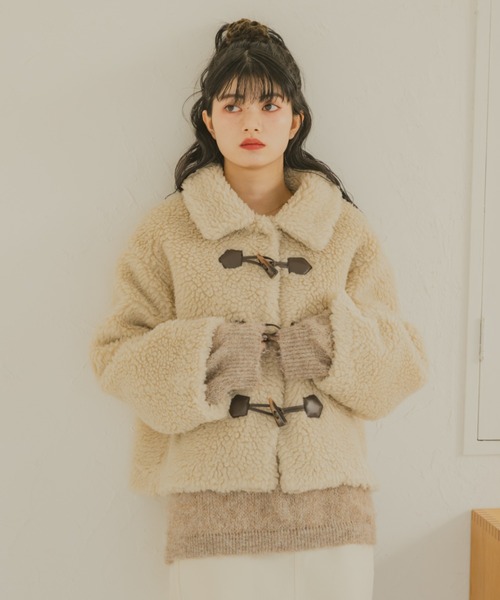 REMOON ラメボアスタンドジャケット ゆづき　アイボリー キャメル REMOON（リムーン）の「ラメボアスタンドジャケット（その他アウター