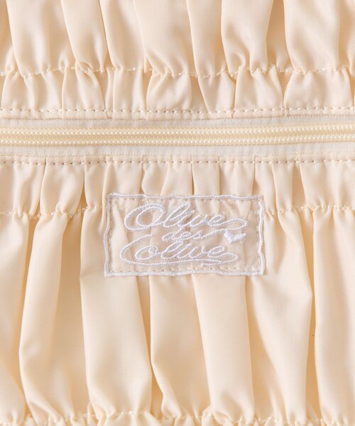 OLIVE des OLIVE(オリーブデオリーブ)の「【A4サイズ対応/多機能】シャーリングポケットリュック(バックパック/リュック・レディース・ブラック/アイボリー・FREE)」の6枚目の写真