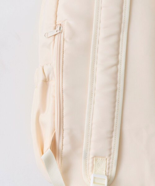 OLIVE des OLIVE(オリーブデオリーブ)の「【A4サイズ対応/多機能】シャーリングポケットリュック(バックパック/リュック・レディース・ブラック/アイボリー・FREE)」の10枚目の写真