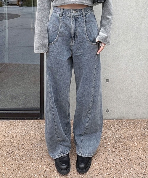 CHAN ME(チャンミ)の「サイド切替ワイドデニムパンツ(デニムパンツ・レディース・ブラック/ネイビー/ライトブルー・LARGE/MEDIUM/SMALL)」の1枚目の写真