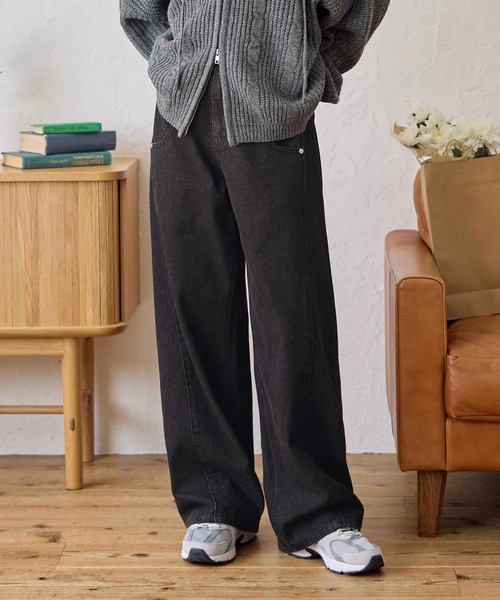 CHAN ME(チャンミ)の「サイド切替ワイドデニムパンツ(デニムパンツ・レディース・ブラック/ネイビー/ライトブルー・LARGE/MEDIUM/SMALL)」の13枚目の写真