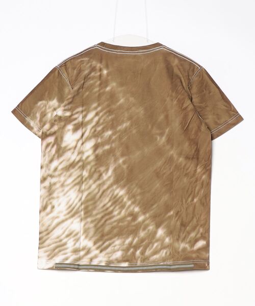 INNOCENT(イノセント)の「『HIROYUKI OBARA』USコットンTシャツ 絞りムラ染加工(Tシャツ/カットソー・メンズ・カーキ・MEDIUM/LARGE/SMALL)」の2枚目の写真