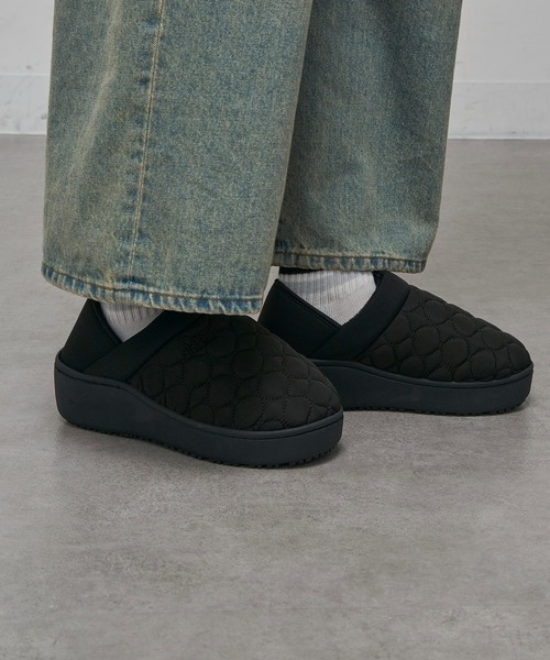 MEI(メイ)の「【MEI】PLATFORM QUILTING MOC SHOES / プラットフォームキルティングモックシューズ(スリッポン・レディース・ブラック/ピンク/グレー/ベージュ・L/M)」の20枚目の写真