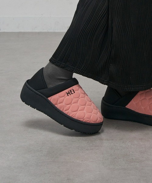 MEI(メイ)の「【MEI】PLATFORM QUILTING MOC SHOES / プラットフォームキルティングモックシューズ(スリッポン・レディース・ブラック/ピンク/グレー/ベージュ・L/M)」の8枚目の写真