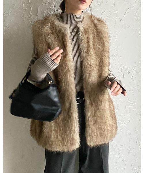 セール】ノーカラーミドル丈ボリュームフェイクファーベスト（ベスト