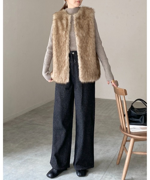 セール】ノーカラーミドル丈ボリュームフェイクファーベスト（ベスト