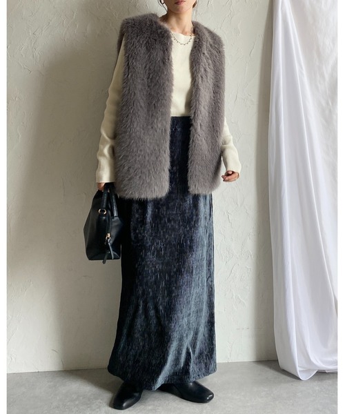 【no.】ファーベスト セール】ノーカラーミドル丈ボリュームフェイクファーベスト（ベスト