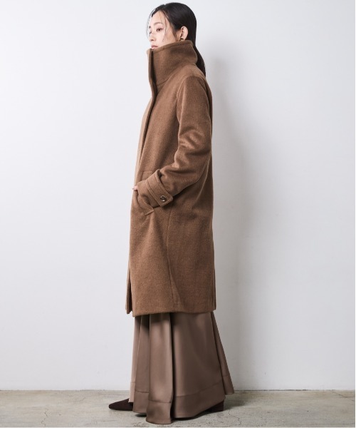 CHIC STYLE（シックスタイル）の「スタンドカラーコート＜大きいサイズ有＞シックスタイル（ステンカラーコート・レディース・ブラック/キャメル・5L/4L/3L/LL/L/M）」の4枚目の写真