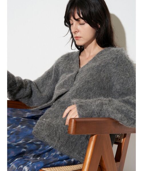 ELENDEEK（エレンディーク）の「アルパカシャギーニットカーディガン（カーディガン/ボレロ・レディース・グレー/オフホワイト・FREE）」の19枚目の写真