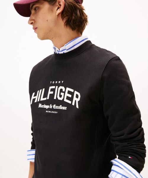 TOMMY HILFIGER(トミーヒルフィガー)の「ヒルフィガーロゴアーチクルーネックスウェットシャツ(スウェット・メンズ・アイボリー/ブラック・X-LARGE/SMALL/MEDIUM/LARGE)」の10枚目の写真