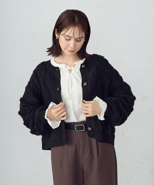 COMME CA ISM(コムサイズム)の「ウェーブジャガード 2WAYカーディガン(カーディガン/ボレロ・レディース・ブラック/アイボリー・FREE)」の17枚目の写真