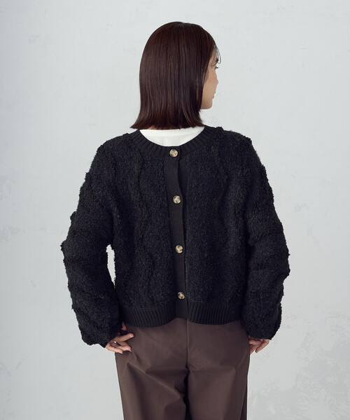 COMME CA ISM(コムサイズム)の「ウェーブジャガード 2WAYカーディガン(カーディガン/ボレロ・レディース・ブラック/アイボリー・FREE)」の16枚目の写真