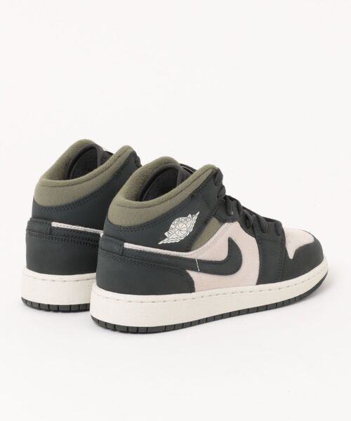 JORDAN BRAND 225-25AIR JORDAN 1 MID SE エア ジョーダン 1 MID SE GS