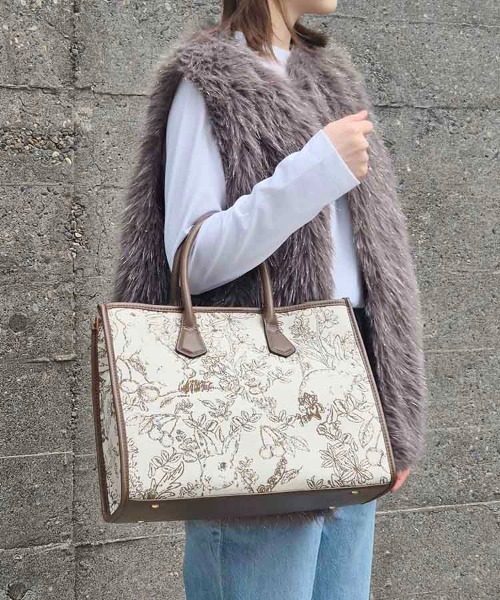 Bleu Bleuet(ブルーブルーエ)の「ゴブランA4 2wayトート(トートバッグ・レディース・ブラウン/グリーン/ブラック・FREE)」の2枚目の写真