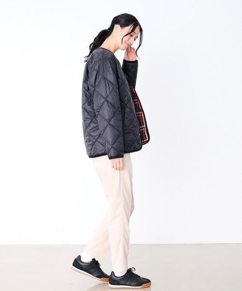 Arnold Palmer（アーノルドパーマー）の「カラーレス シェア キルティング ジャケット（ノーカラージャケット・レディース・ベージュ/カーキ/ブラック・XS/L/M/S/LL）」の13枚目の写真