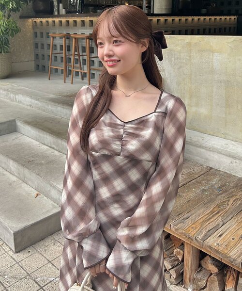 OLIVE des OLIVE(オリーブデオリーブ)の「【インフルエンサー企画】Yui ロングワンピース(ワンピース・レディース・ブラック/ブラウン/アイボリー・FREE)」の3枚目の写真