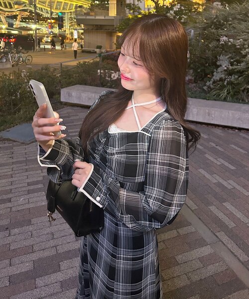 OLIVE des OLIVE(オリーブデオリーブ)の「【インフルエンサー企画】Yui ロングワンピース(ワンピース・レディース・ブラック/ブラウン/アイボリー・FREE)」の6枚目の写真