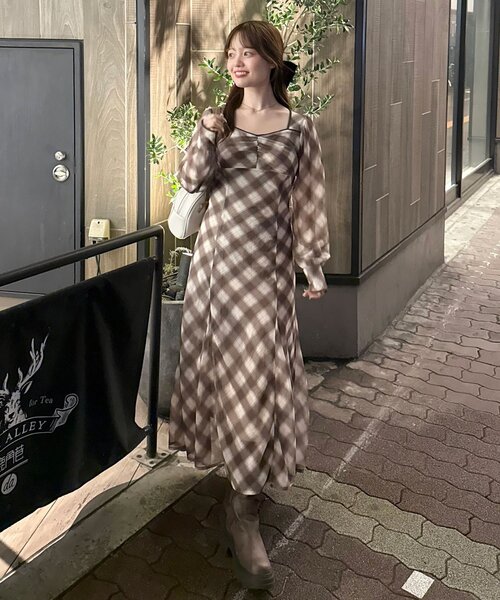 OLIVE des OLIVE(オリーブデオリーブ)の「【インフルエンサー企画】Yui ロングワンピース(ワンピース・レディース・ブラック/ブラウン/アイボリー・FREE)」の14枚目の写真