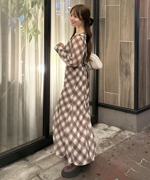 OLIVE des OLIVE(オリーブデオリーブ)の「【インフルエンサー企画】Yui ロングワンピース(ワンピース・レディース・ブラック/ブラウン/アイボリー・FREE)」の17枚目の写真