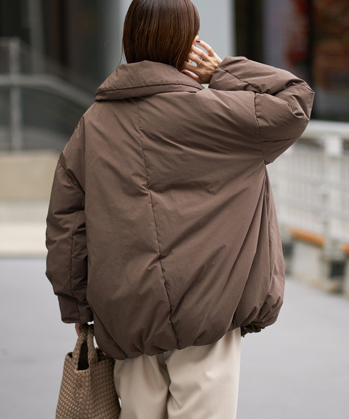 IENA（イエナ）の「《追加》ARTIROSA 撥水テイラーコクーンダウン（ダウンジャケット/コート・レディース・ブラック・34/36/38）」の17枚目の写真