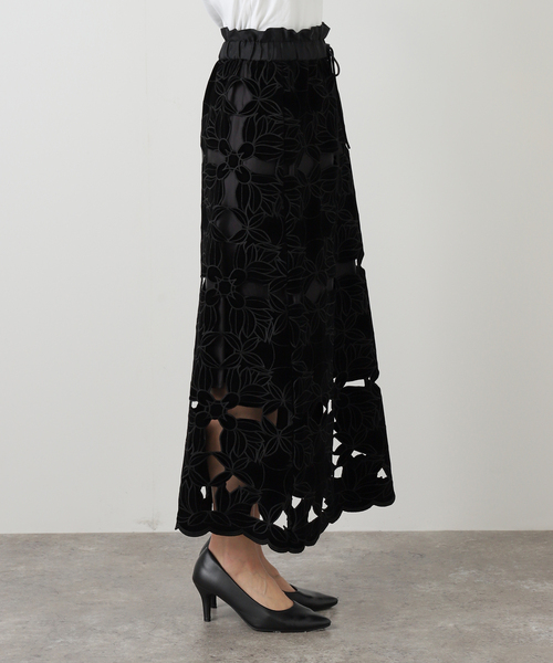 IENA LA BOUCLE(イエナラブークル)の「IENA LA BOUCLE カットワークベロアスカート(スカート・レディース・ブラック・36/38)」の14枚目の写真