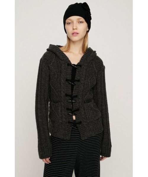 SLY（スライ）の「TOGGLE BUTTON CABLE KNIT C/D トグルボタン ケーブルニット カーデ 秋服 冬服（カーディガン/ボレロ・レディース・ライトブラック/グリーン/ベージュ・FREE）」の6枚目の写真