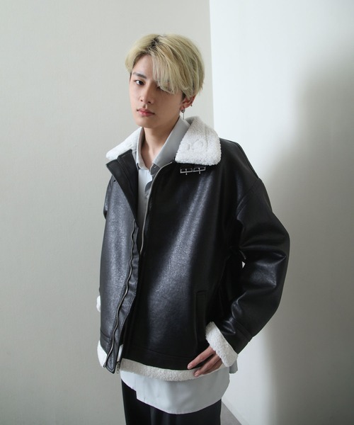 NILWAY（ニルウェイ）の「ヘビーPUレザー裏ボアムートンボンバージャケット / ビッグバルーンシルエット（ブルゾン・メンズ・ブラック×ブラック/ブラック×ホワイト・MEDIUM/LARGE）」の3枚目の写真