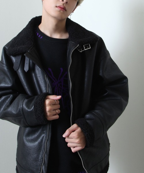 NILWAY（ニルウェイ）の「ヘビーPUレザー裏ボアムートンボンバージャケット / ビッグバルーンシルエット（ブルゾン・メンズ・ブラック×ブラック/ブラック×ホワイト・MEDIUM/LARGE）」の9枚目の写真