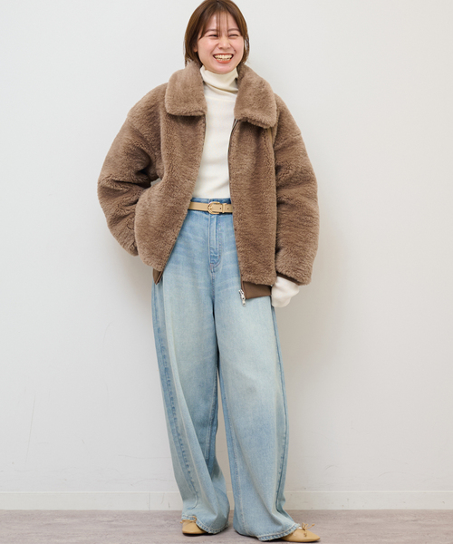 JOURNAL STANDARD relume（ジャーナルスタンダード　レリューム）の「ファーショートブルゾン（その他アウター・レディース・ブラウン系その他/チャコールグレー・FREE）」の3枚目の写真