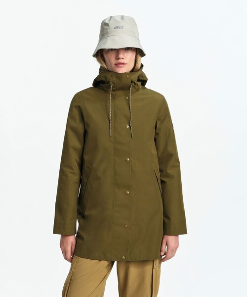 AIGLE(エーグル)の「GORE-TEX ゴアテックス 防水 防風 透湿 ミドル丈ジャケット(マウンテンパーカー・レディース・カーキ/ダークネイビー・40/38/36)」の12枚目の写真