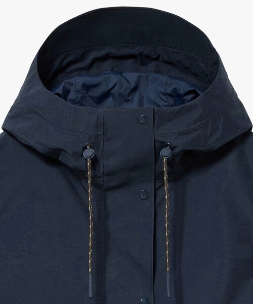 AIGLE(エーグル)の「GORE-TEX ゴアテックス 防水 防風 透湿 ミドル丈ジャケット(マウンテンパーカー・レディース・カーキ/ダークネイビー・40/38/36)」の17枚目の写真