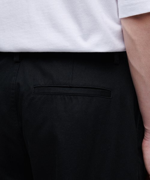 MUSINSA STANDARD（ムシンサスタンダード）の「ワンタックワイドカーゴパンツ[ブラック]（その他パンツ・メンズ・その他・40/38/42/26/27/28/29/36/34/32/30/31/33）」の7枚目の写真