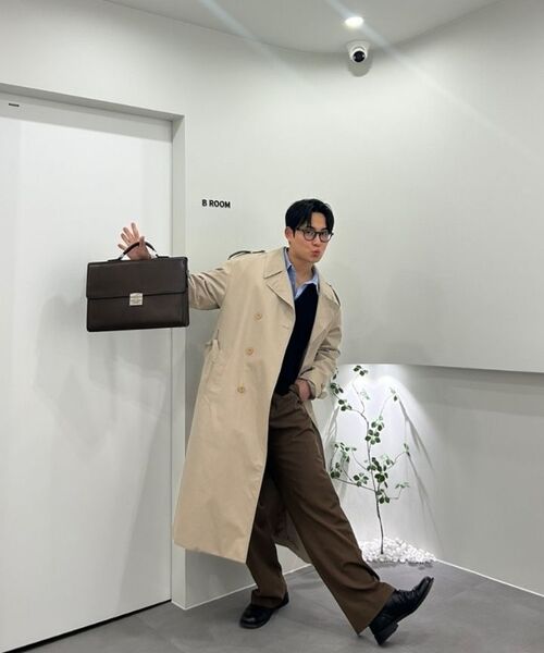 MUSINSA STANDARD（ムシンサスタンダード）の「リアルワイドヒドゥンバンディングスラックス[ブラウン]（スラックス・メンズ・その他・33/26/27/28/29/42/36/34/32/30/31/40/38）」の21枚目の写真