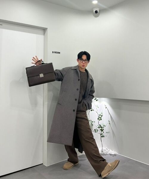 MUSINSA STANDARD（ムシンサスタンダード）の「リアルワイドヒドゥンバンディングスラックス[ブラウン]（スラックス・メンズ・その他・33/26/27/28/29/42/36/34/32/30/31/40/38）」の22枚目の写真