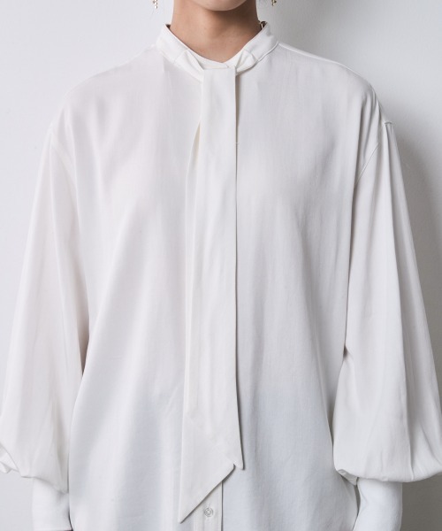 CHIC STYLE（シックスタイル）の「タイ付ブラウス＜大きいサイズ有＞シックスタイル（シャツ/ブラウス・レディース・オフホワイト/ブラック・M/L/LL/3L/4L/5L）」の18枚目の写真